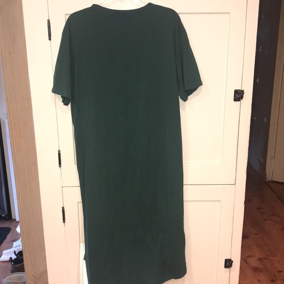 BEAUTIFUL GREEN KNOTTED T-SHIRT DRESS - Picture 4 of 4